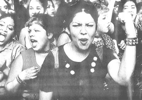 mujeres chicanas|Mujeres Por La Raza